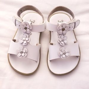 Footmates 6c White Sandals